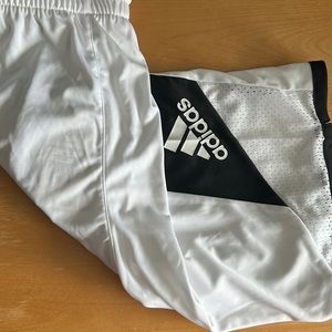 Basketball shorts